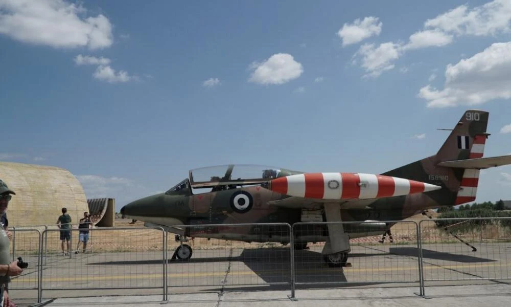 Πτώση αεροσκάφους στην Καλαμάτα: Το T-2 Buckeye ήταν παλιό και θα έπρεπε να έχει αντικατασταθεί λέει αεροναυπηγός